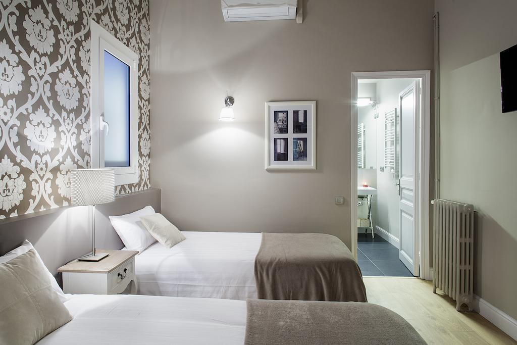 Bachome Gallery B&B Барселона Номер фото