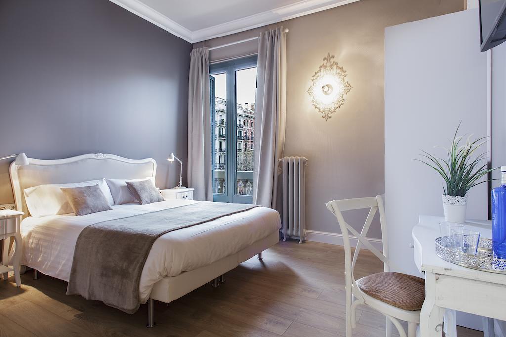 Bachome Gallery B&B Барселона Номер фото